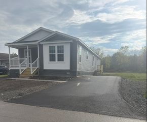 4232 Canalside Drive, Palmyra, NY 14522