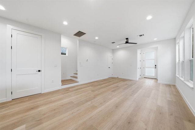 2212 Yellow Jacket LN 1, Austin, TX 78741
