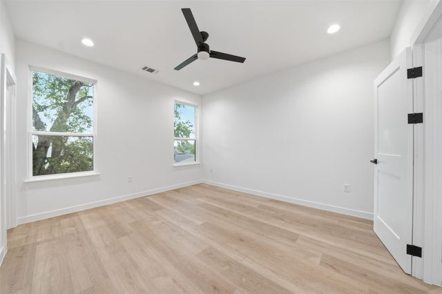 2212 Yellow Jacket LN 1, Austin, TX 78741