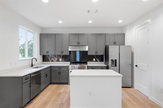 2212 Yellow Jacket LN 1, Austin, TX 78741