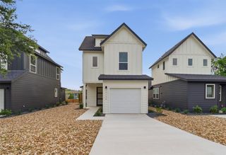 2212 Yellow Jacket LN 1, Austin, TX 78741