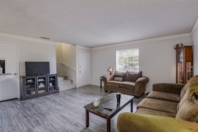 625 NW Renfro Street, Burleson, TX 76028