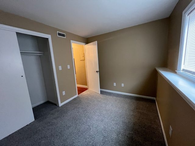 5455 N Main St 18A, Fall River, MA 02720