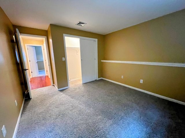 5455 N Main St 18A, Fall River, MA 02720