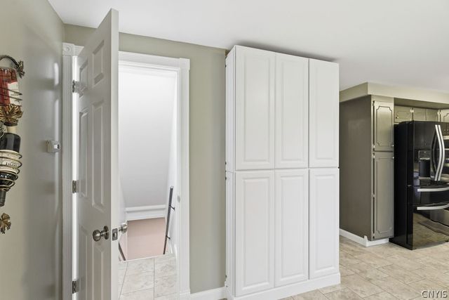 211 Oakridge, Salina, NY 13088