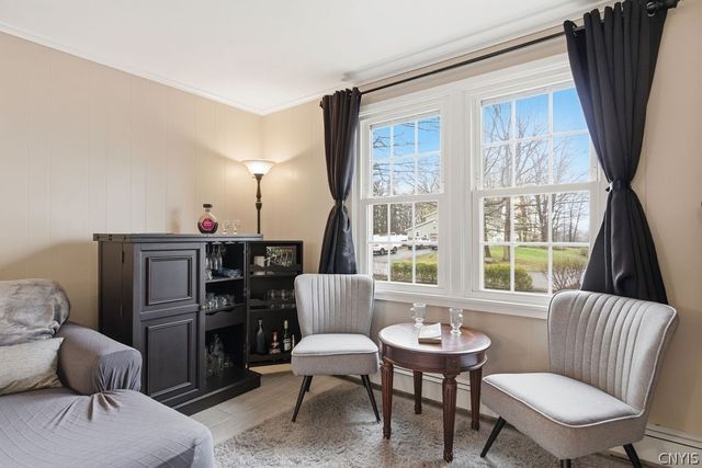 211 Oakridge, Salina, NY 13088