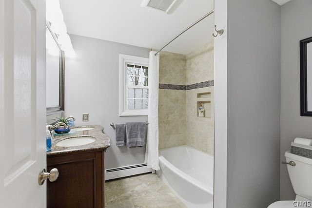 211 Oakridge, Salina, NY 13088