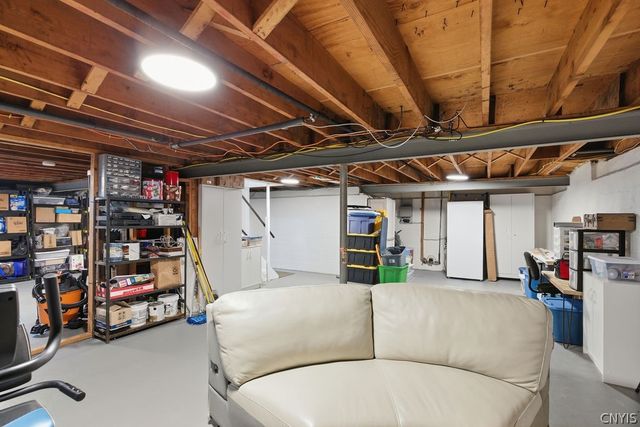 211 Oakridge, Salina, NY 13088