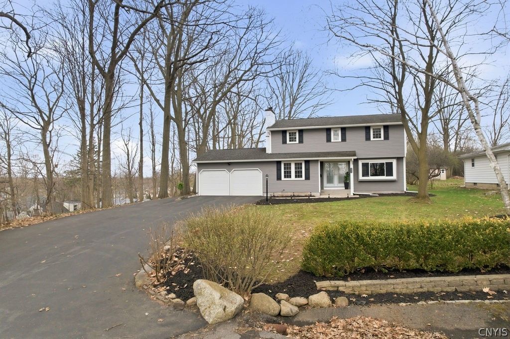 211 Oakridge, Salina, NY 13088