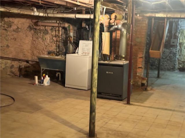 137 Lafayette Avenue, Geneva City, NY 14456