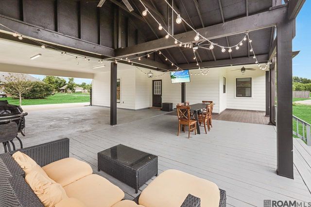 40413 Pocorello Dr, Gonzales, LA 70737