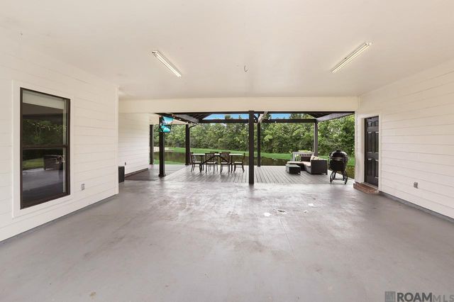 40413 Pocorello Dr, Gonzales, LA 70737