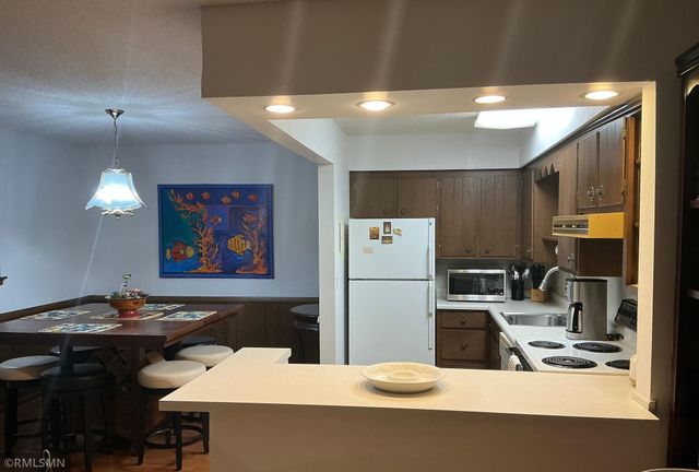 2200 Nevada Avenue S 214, Saint Louis Park, MN 55426