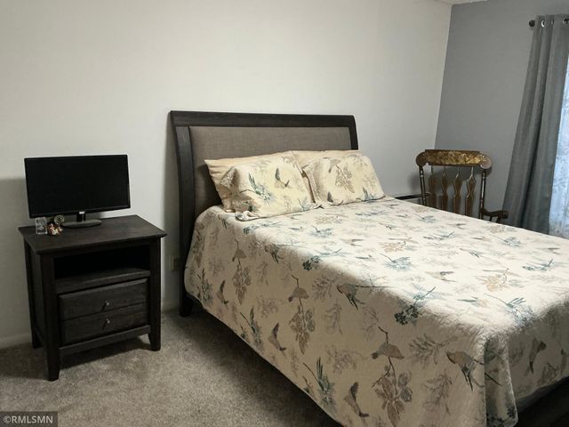 2200 Nevada Avenue S 214, Saint Louis Park, MN 55426