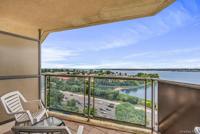 17-85 215 Street 12M, Bayside, NY 11360