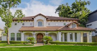 5410 Valerie St, Bellaire, TX 77401
