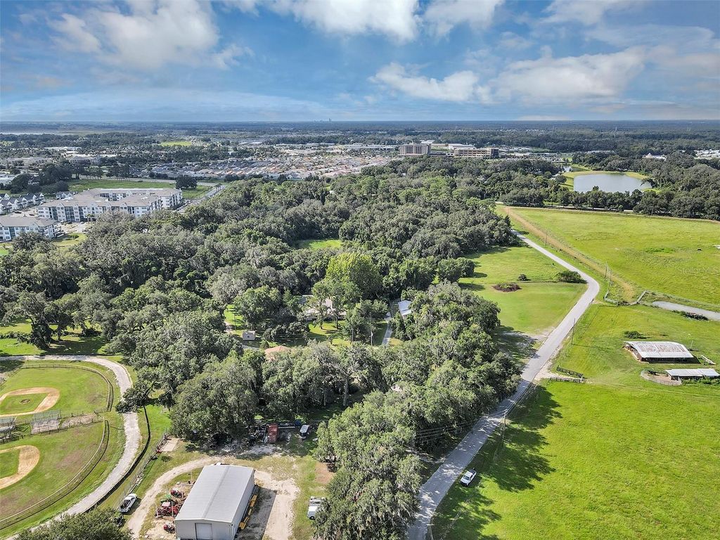 Image 18 of property listing at 510 PHILLIPS LANE, Wildwood, FL 34785