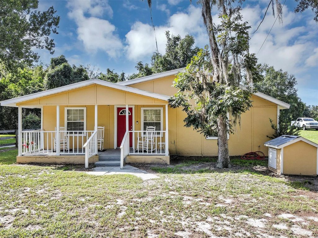 Image 3 of property listing at 510 PHILLIPS LANE, Wildwood, FL 34785