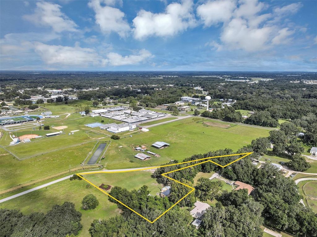 Image 28 of property listing at 510 PHILLIPS LANE, Wildwood, FL 34785