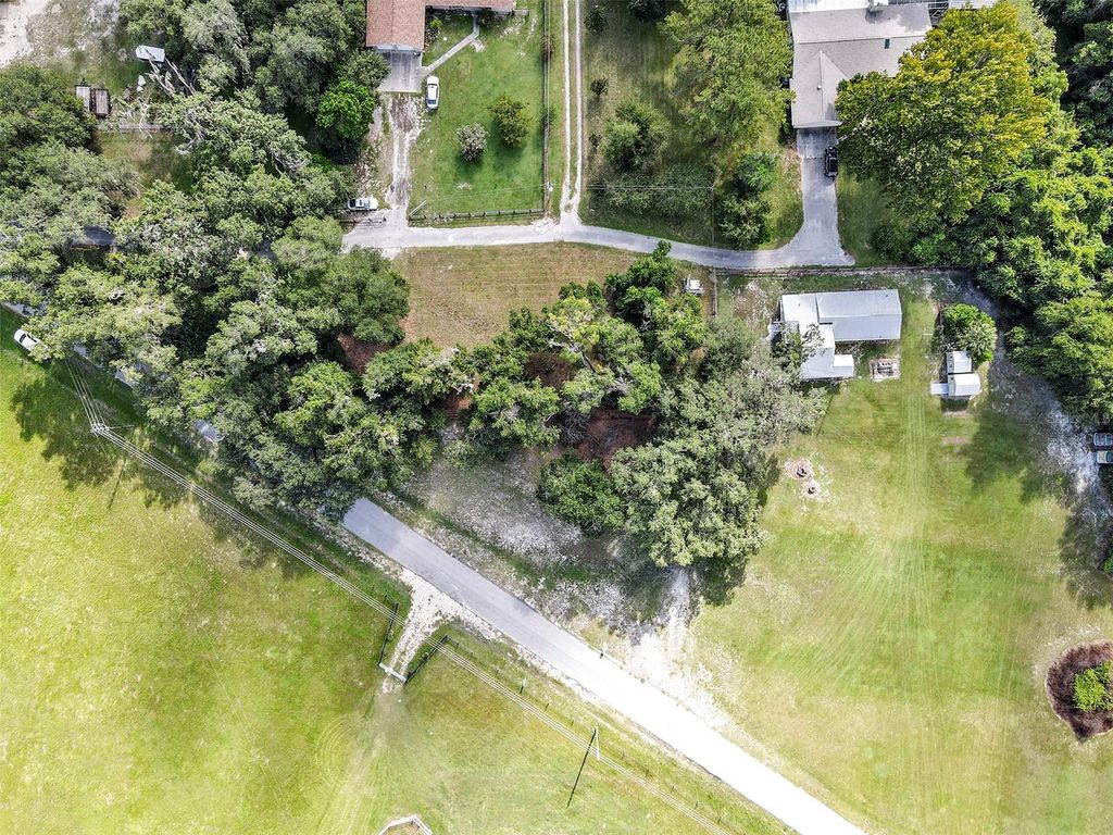 Image 36 of property listing at 510 PHILLIPS LANE, Wildwood, FL 34785