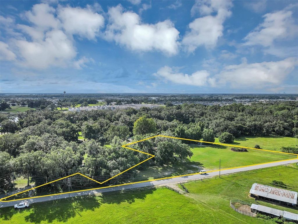 Image 38 of property listing at 510 PHILLIPS LANE, Wildwood, FL 34785