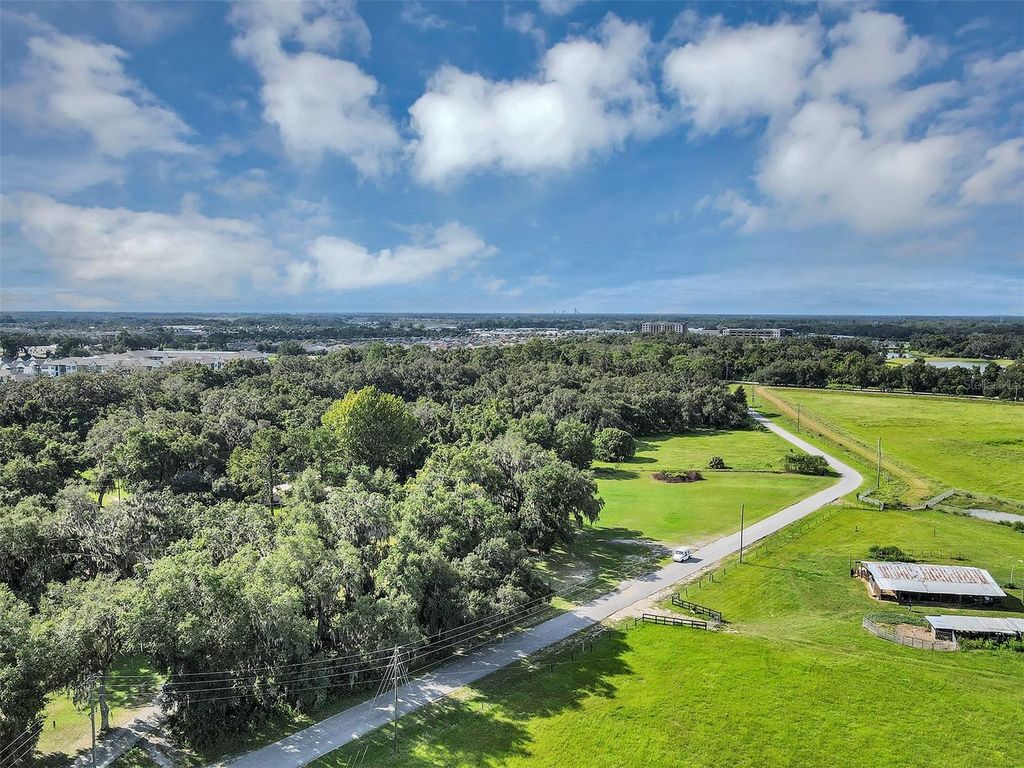 Image 39 of property listing at 510 PHILLIPS LANE, Wildwood, FL 34785