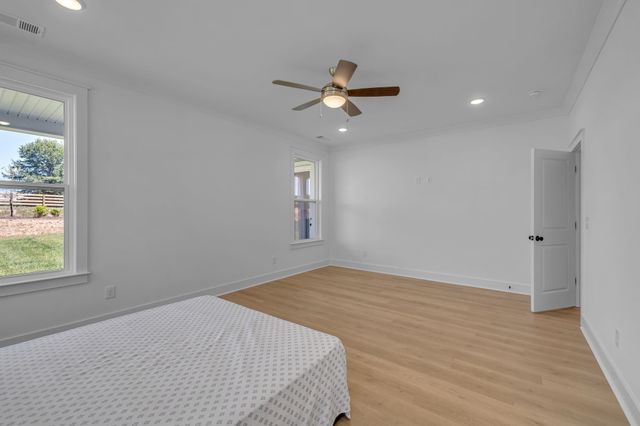 698 Conifer Dr, Spring Hill, TN 37174