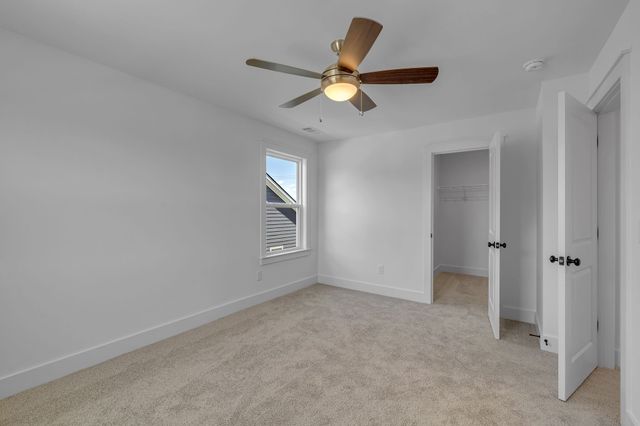 698 Conifer Dr, Spring Hill, TN 37174