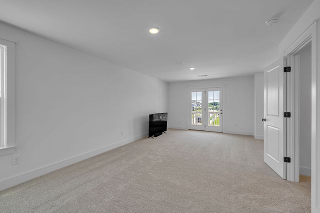 698 Conifer Dr, Spring Hill, TN 37174