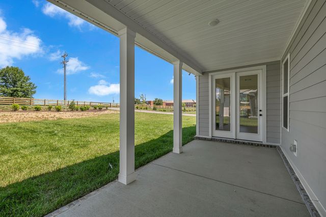 698 Conifer Dr, Spring Hill, TN 37174