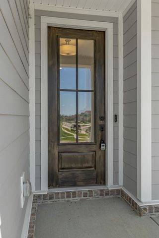 698 Conifer Dr, Spring Hill, TN 37174