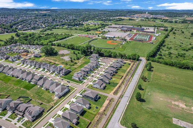 698 Conifer Dr, Spring Hill, TN 37174