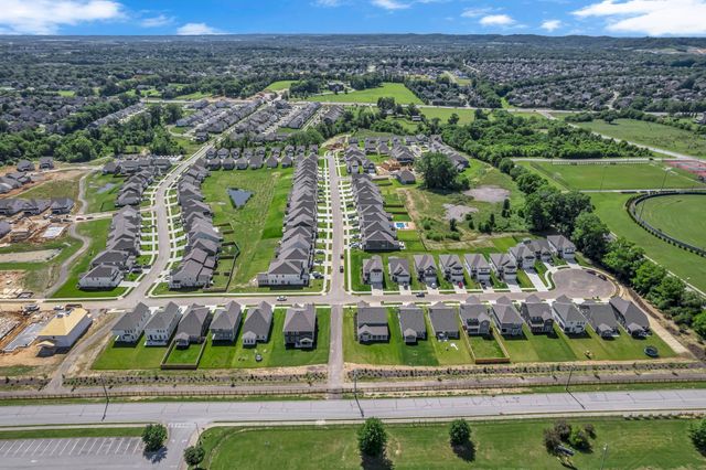 698 Conifer Dr, Spring Hill, TN 37174