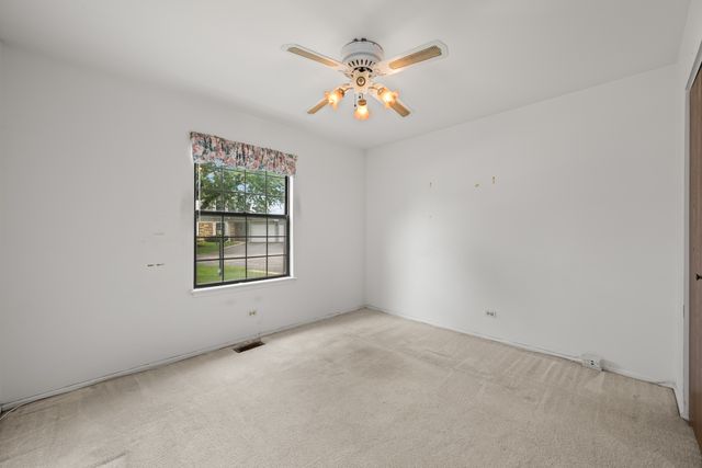 1542 Springview Court B1, Wheeling, IL 60090