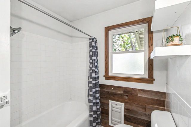 247 Orchard Drive, Oregon, WI 53575