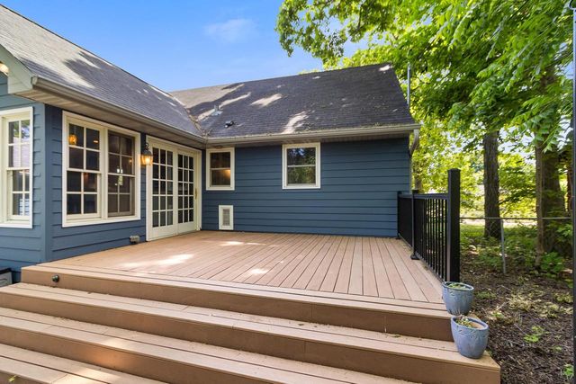 247 Orchard Drive, Oregon, WI 53575