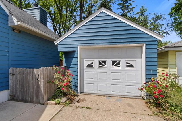 247 Orchard Drive, Oregon, WI 53575