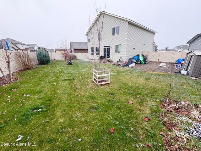 1596 N Minam Loop, Post Falls, ID 83854
