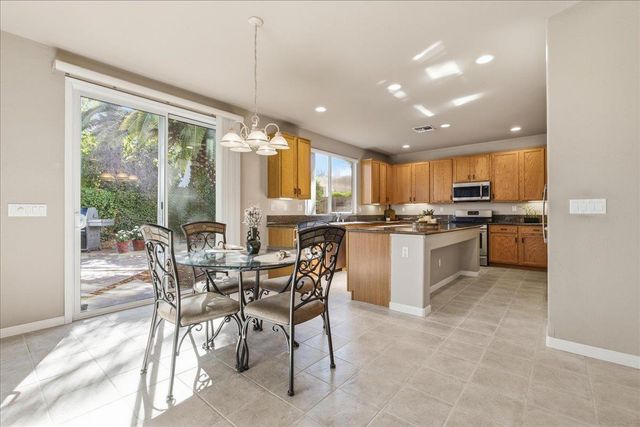 5533 Dunlay Dr, Sacramento, CA 95835