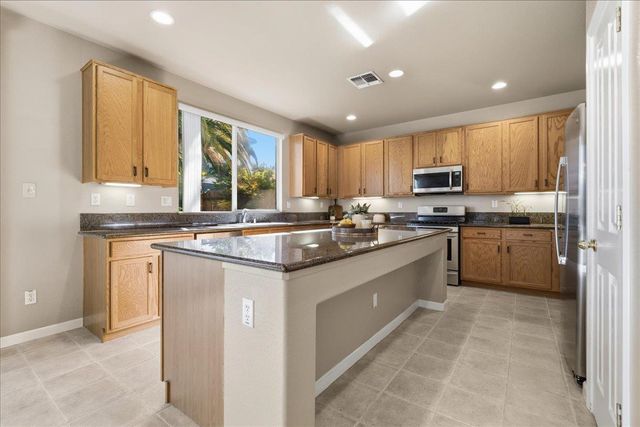 5533 Dunlay Dr, Sacramento, CA 95835