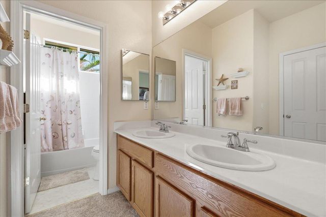 5533 Dunlay Dr, Sacramento, CA 95835
