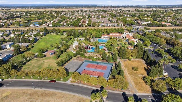 5533 Dunlay Dr, Sacramento, CA 95835