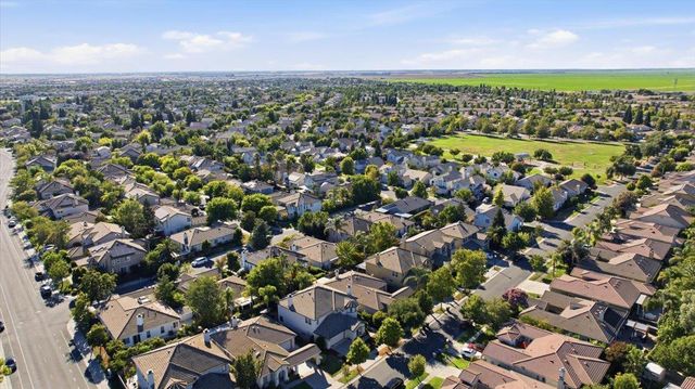 5533 Dunlay Dr, Sacramento, CA 95835