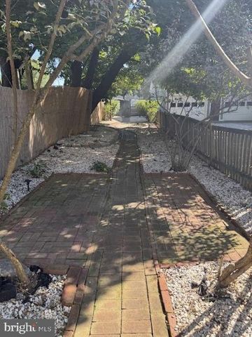 50 E SOUTH ST, Frederick, MD 21701