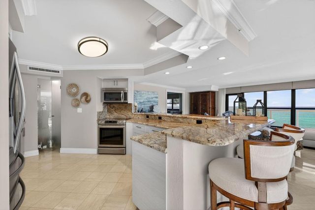 4605 S Ocean Boulevard 3a, Highland Beach, FL 33487