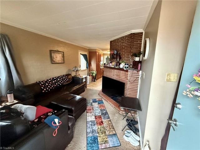 220 Curry Road, High Point, NC 27265