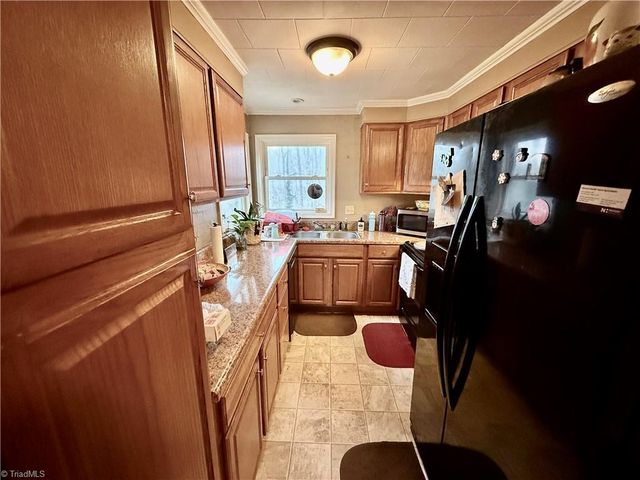 220 Curry Road, High Point, NC 27265