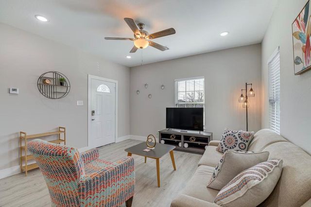 3603 Fidelity Street B, Houston, TX 77029