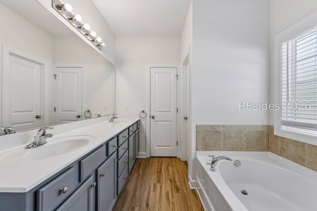 202 Grand Ct S, Bluffton, SC 29910