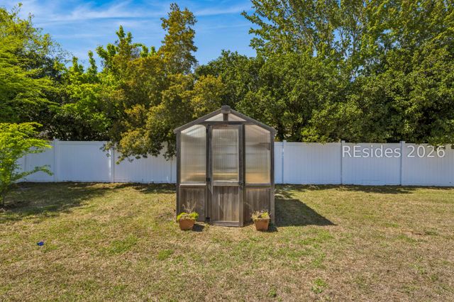 202 Grand Ct S, Bluffton, SC 29910